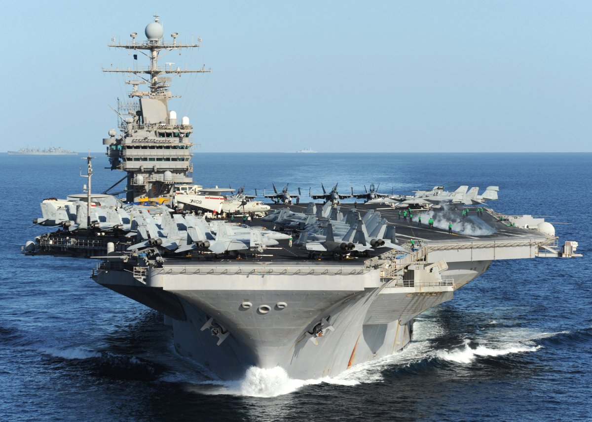 Trump Considers Second Carrier Deployment Amid Stalled Iran Talks as Tehran Warns of Forceful Response